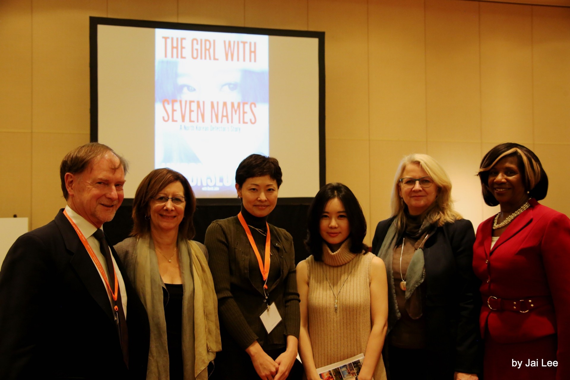 From left: Mike Phillips, Lisa Savitt, the Director of the Office of International Affairs of the Japan Federation of Bar Associations, Asako Yamagami, Guest Speaker and author of the book, “The Girl with the Seven Names,” Hyeonseo Lee, the Chair of the ABA Section of International Law, Sara Sandford, and the Immediate Past President of the American Bar Association, Paulette Brown.